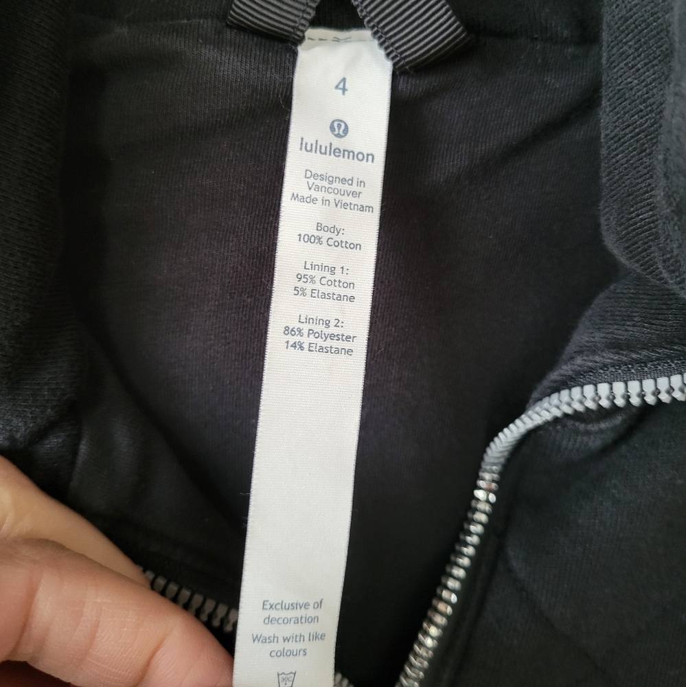 Lululemon Insulated Lined Zip Bomber 4 Pullover Quilted Black - Picture 11 of 11